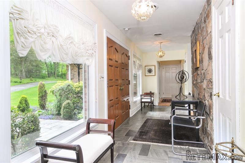 4 bedroom House For Sale: 527 North.. - 2