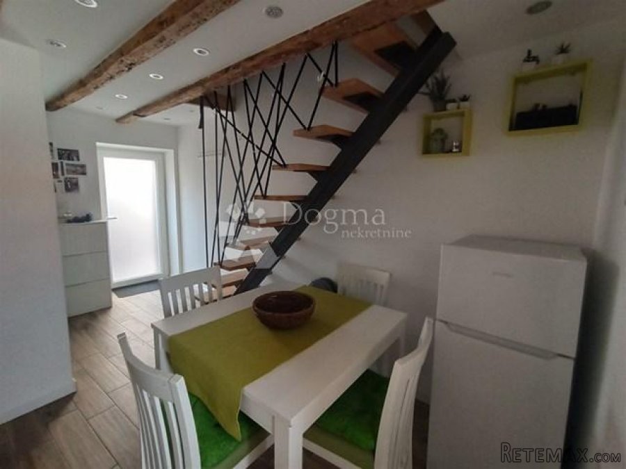 NOVOUREĐENI Apartman Baška stara jezgra - 4