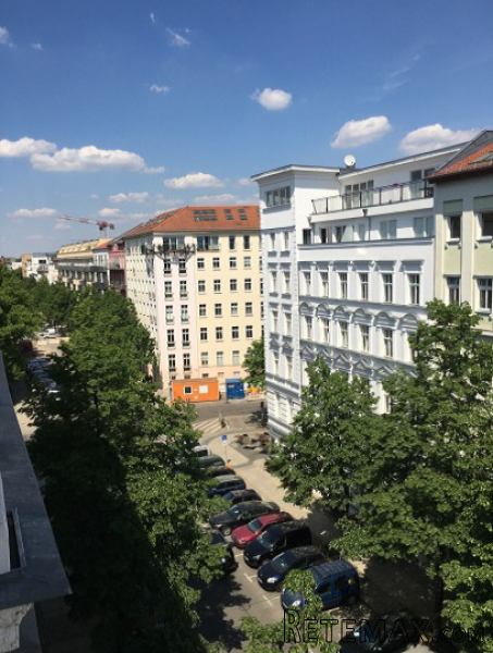 Charming 1-Bedroom with Balcony Close.. - 2