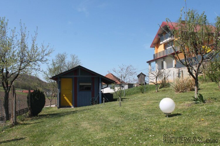 Useljiva i moderno namještena kuća Vrnograč - 8