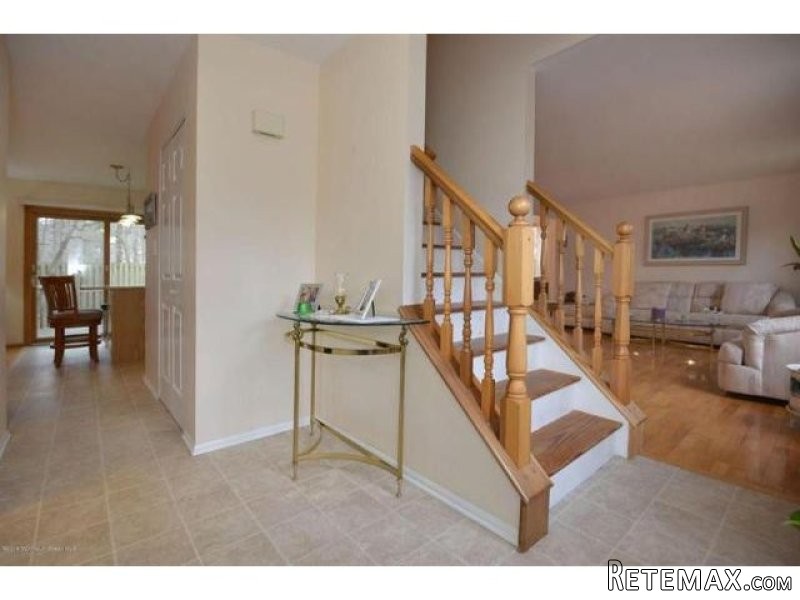 4 bedroom Flat For Sale: 788 Maple.. - 2