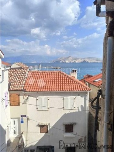 NOVOUREĐENI Apartman Baška stara jezgra - 9