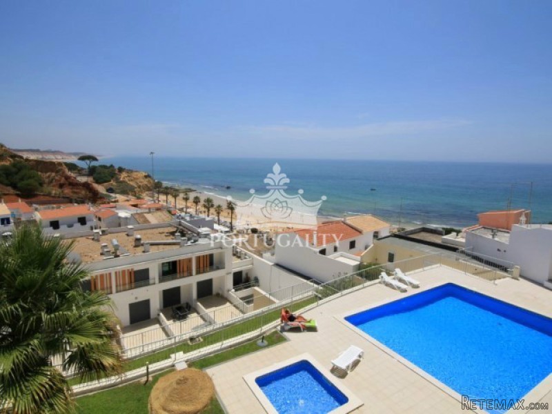 T2 Apartment With Sea View In Albufeira