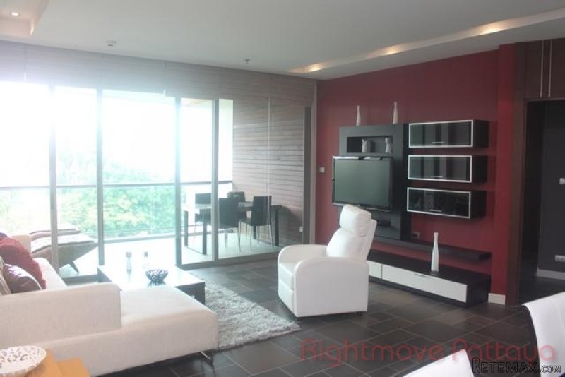 2 Bedroom Condo for sale in Wongamat -.. - 2