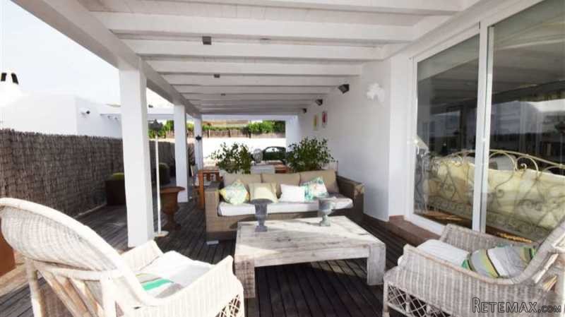 House close to the beach - 2
