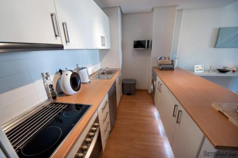 3 bedroom flat for sale - 2