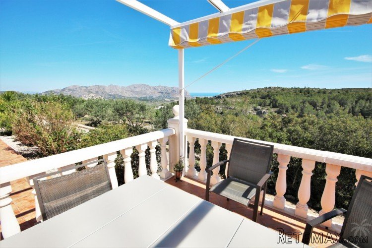 Charming house located in a very green residential area.. - 3