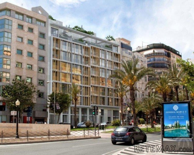 Do you like the real Spanish city life? Then this beautiful..