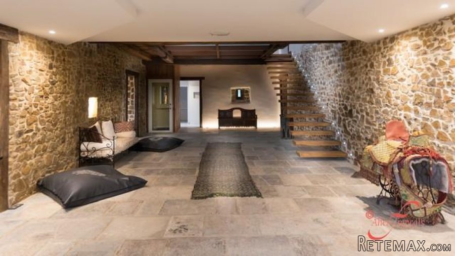 La Bastide Clairence (64) - The "wow" factor. A superb 19th.. - 6
