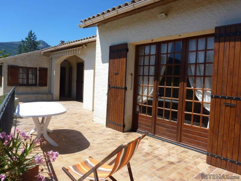 Single Storey Villa With Clear View
