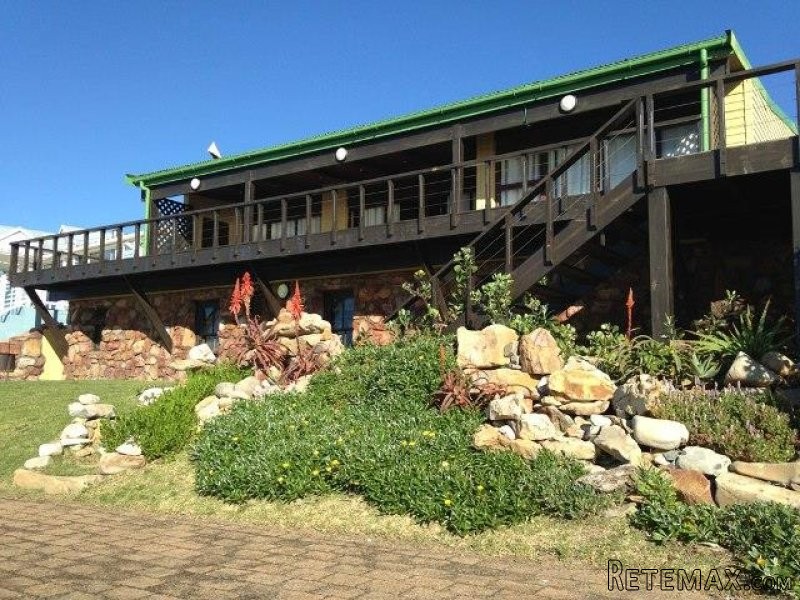 4 bedroom House For Sale: Point Village - 2