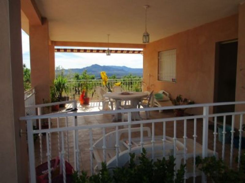 5 Bedroom Detached Villa In Sax - 2