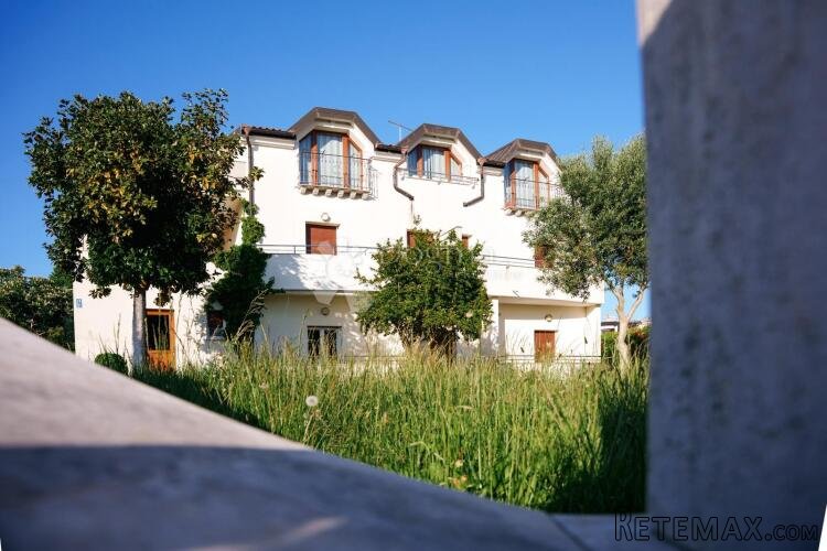 Apartmanska kuća na atraktivnoj lokaciji - 2