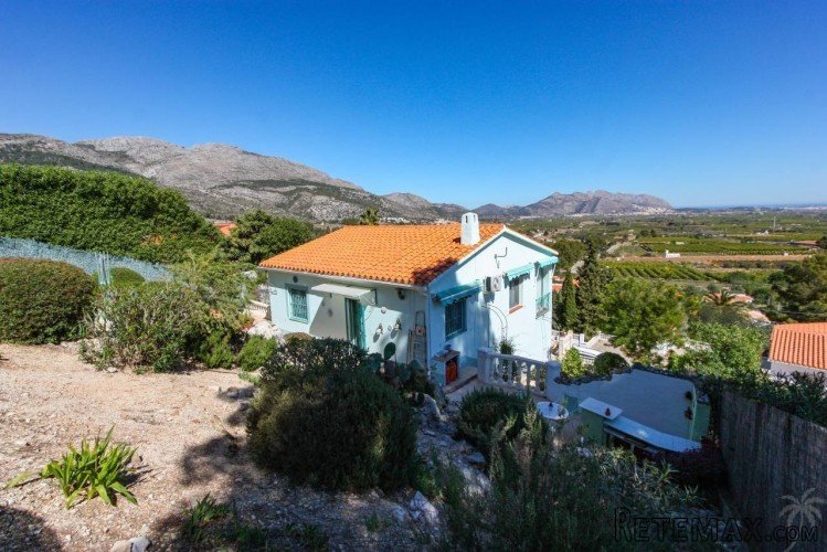 Villa overlooking the sea for sale in Orba. The first floor.. - 2
