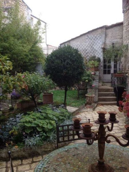 5 Bedrooms - Maison - For Sale