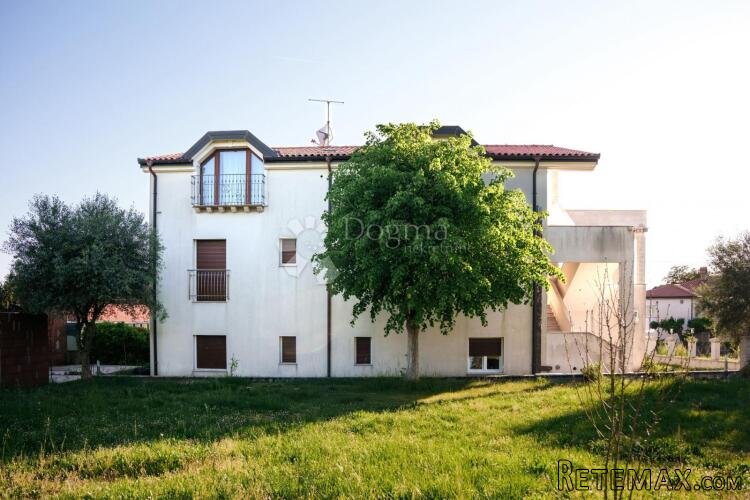 Apartmanska kuća na atraktivnoj lokaciji - 3