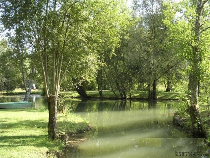 Gite Complex Set On 3,5 Hectares Of..