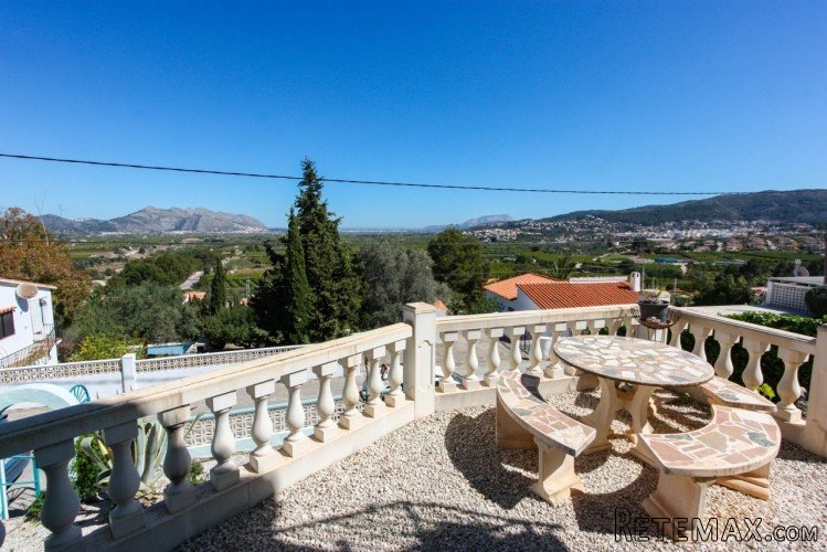 Villa overlooking the sea for sale in Orba. The first floor.. - 3