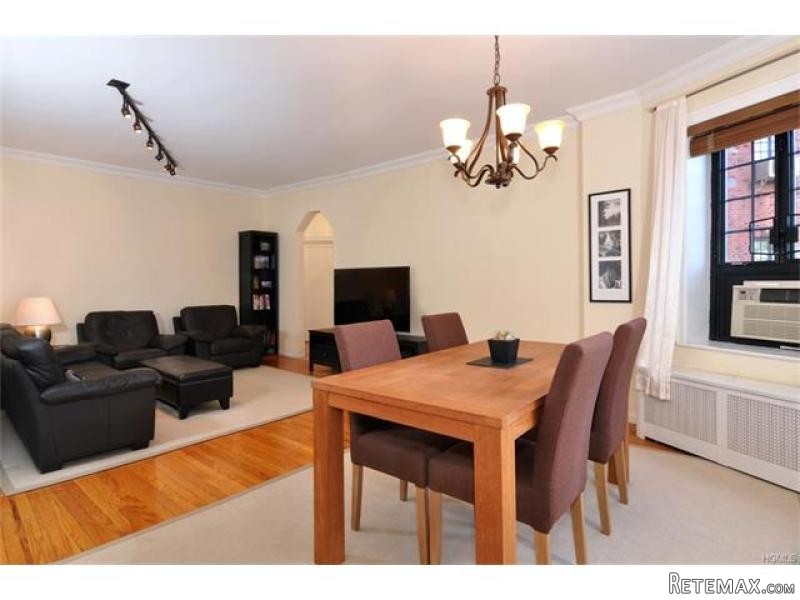 2 bedroom Commercial Property For Sale:.. - 2