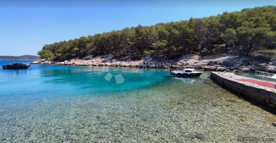 OTOK ZMAJAN, poljoprivredno zemljište nadomak mora