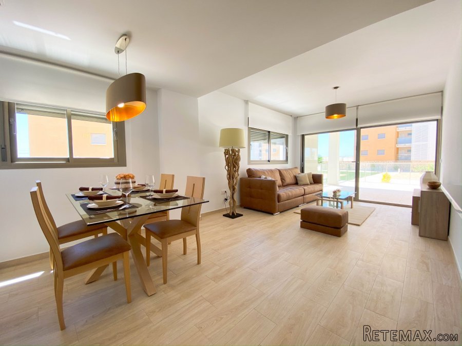Beautiful apartment in Villamartin. The property consists..
