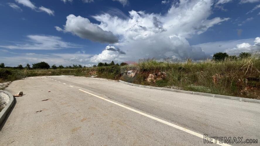 Istra, Poreč - okolica - građevinsko zemljište u poslovnoj z - 2