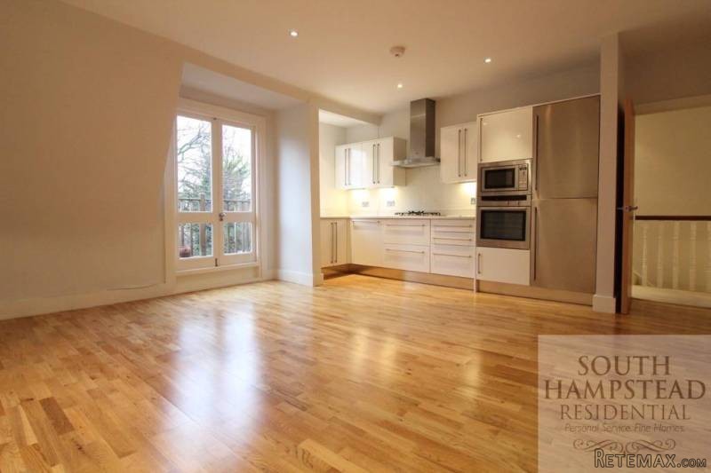 Flat 3, 154 Goldhurst Terrace
