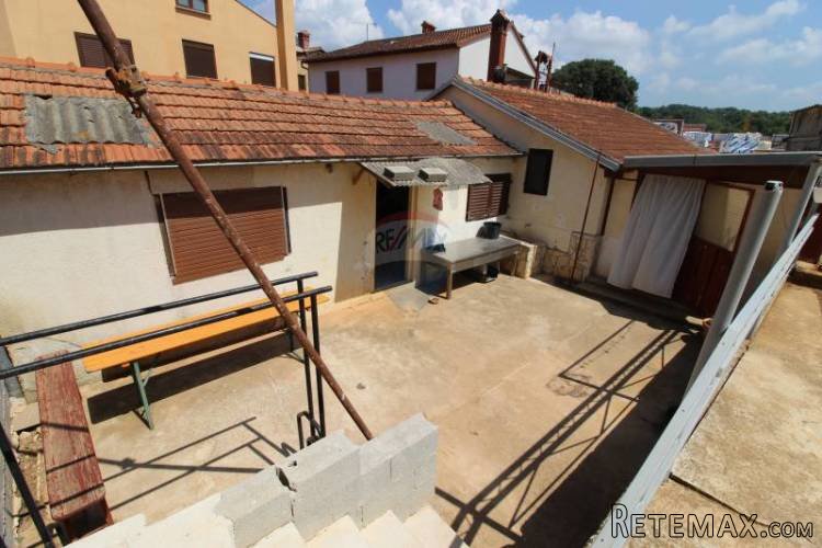 ISTRA, PULA, VELI VRH, legalizirana kuća za adaptaciju na...