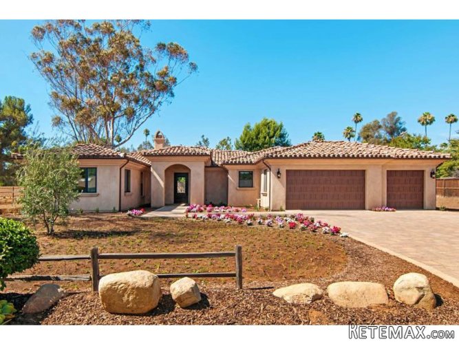 16771 Martincoit Road Poway, California.. - 2