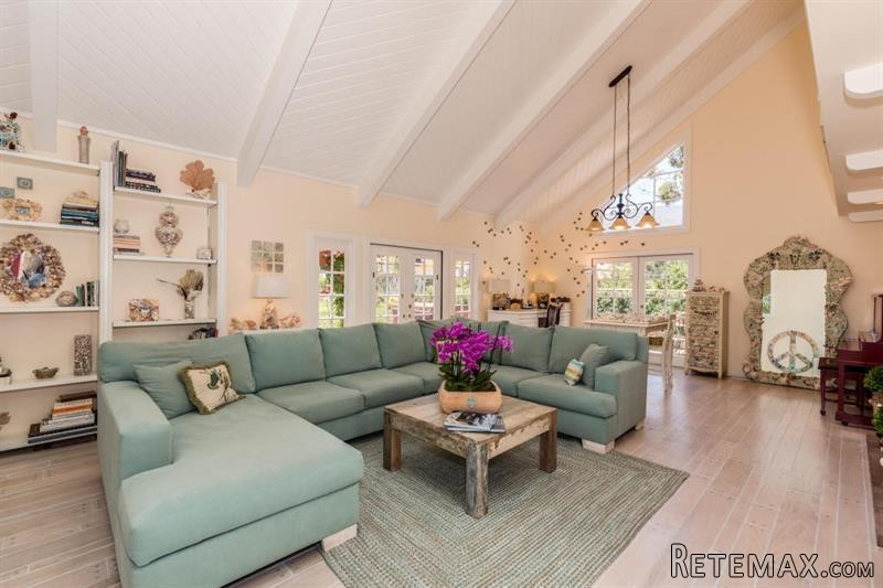 4 bedroom House For Sale: 3165.. - 2