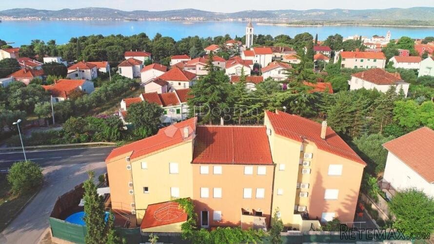 SAVRŠEN APARTMAN ZA ODMOR NA JADRANU - S. FILIP I JAKOV