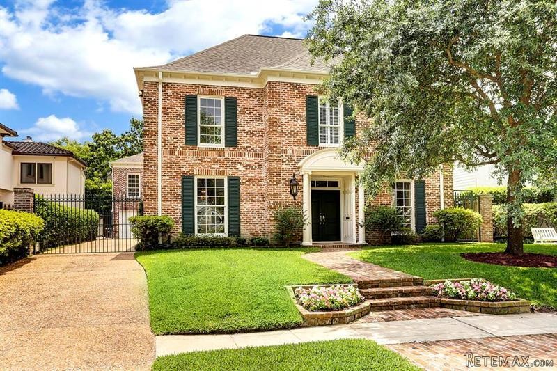 4 bedroom House For Sale: 3613..