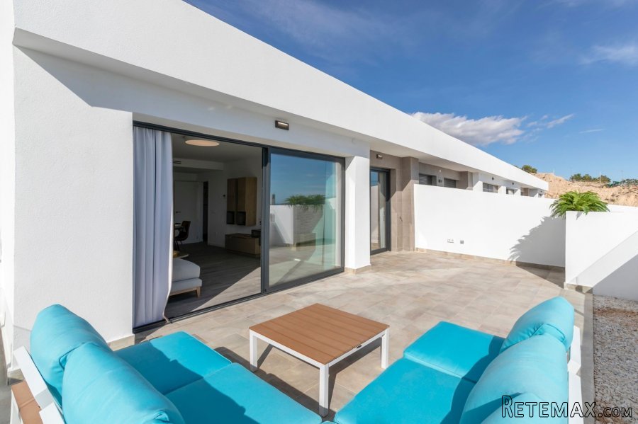 Los apartamentos están en un nuevo complejo residencial en.. - 2