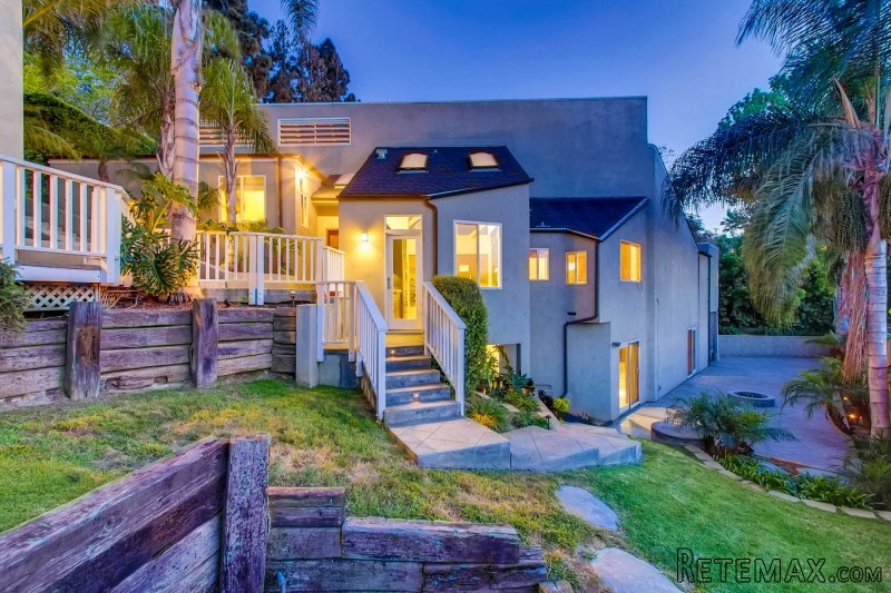 1876 Sefton Place - 2