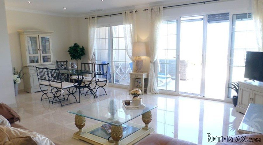 Third floor apartment offering great comfort, plenty of.. - 7