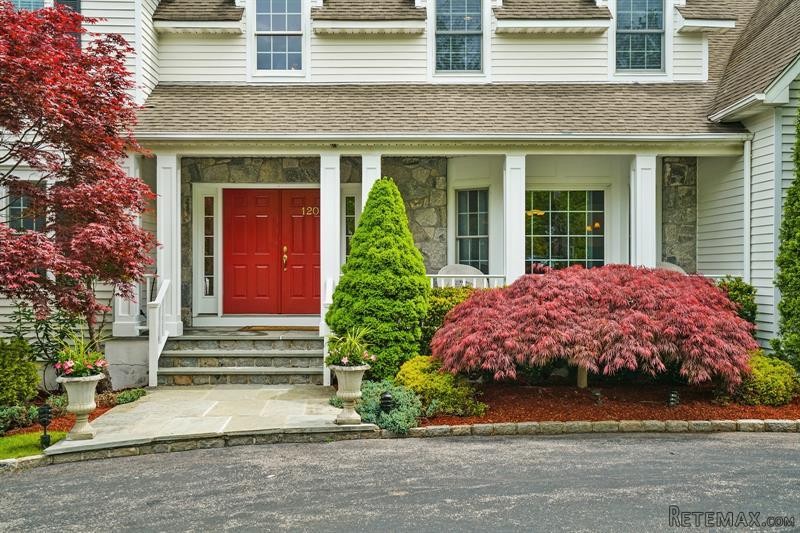 5 bedroom House For Sale: 120 Stonewall.. - 2