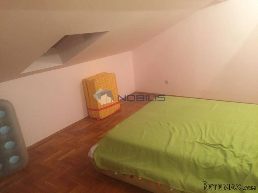 Brač, Milna, apart. 156m2,2kt, pogled na more, dvorište - 12