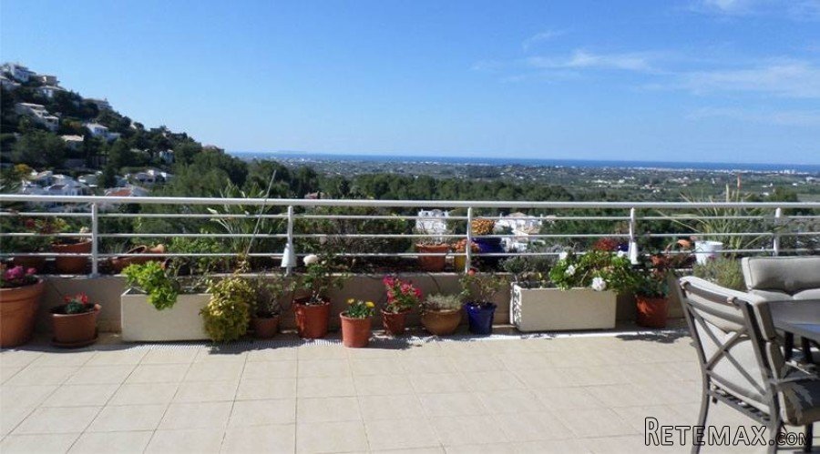 This stylish apartment with large terrace and beautiful sea.. - 2