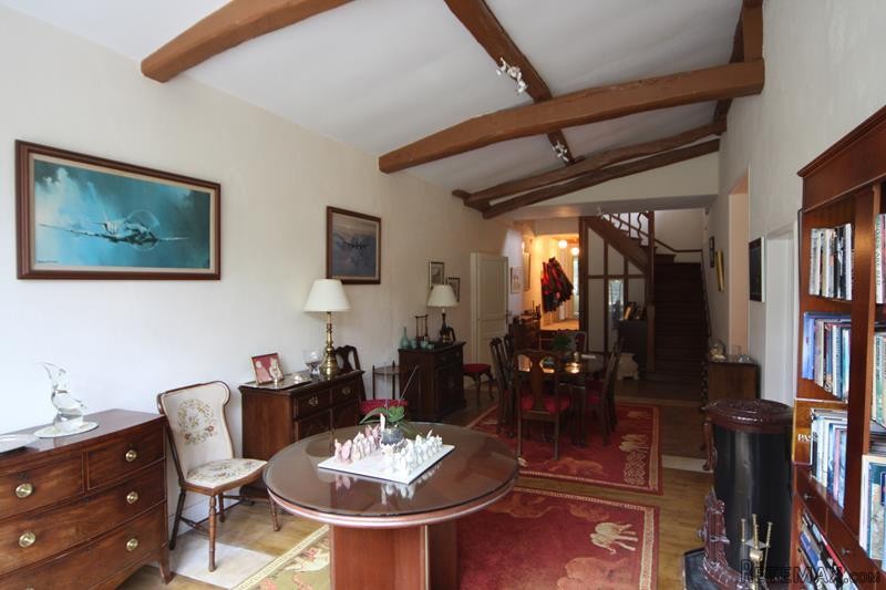 8 Bedroomed Country House With About 40.. - 2