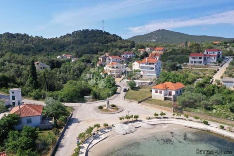 ODLIČNA PRILIKA ZA IZNAJMLJIVANJE I MIRAN ŽIVOT!!!