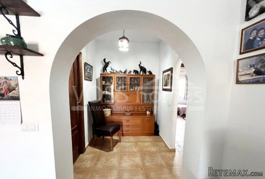 NEW TO VOSS HOMES - A spacious, traditional style villa for.. - 15