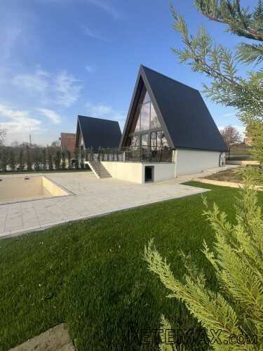 Na prodaju 2 A-Frame kuce sa bazenima - 16