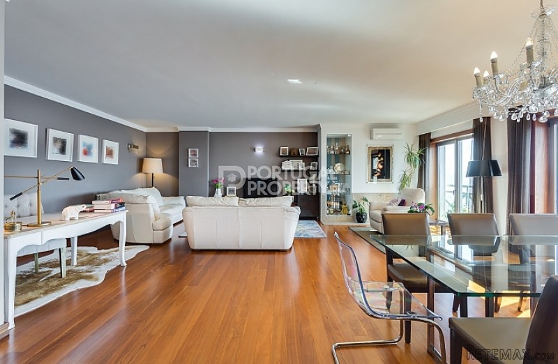 Stunning 5 Bedroom Duplex in Porto - 2