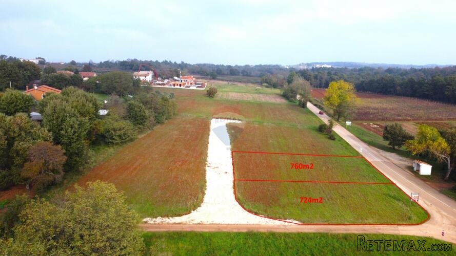 Istra, Poreč okolica - dvije građevinske parcele 760 m2