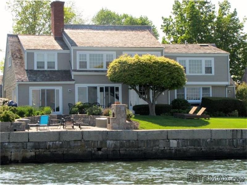 3 bedroom House For Sale: 190 DOLPHIN.. - 2