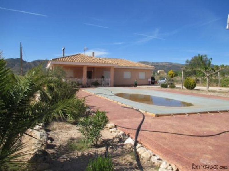 5 Bedroom Detached Villa In Sax