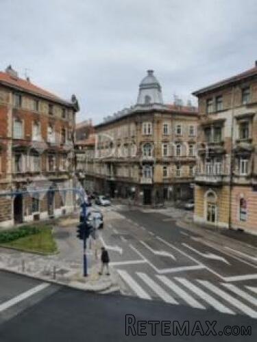 Izuzetna prilika! Poslovni prostor sa dva izloga na TOP pozi - 2
