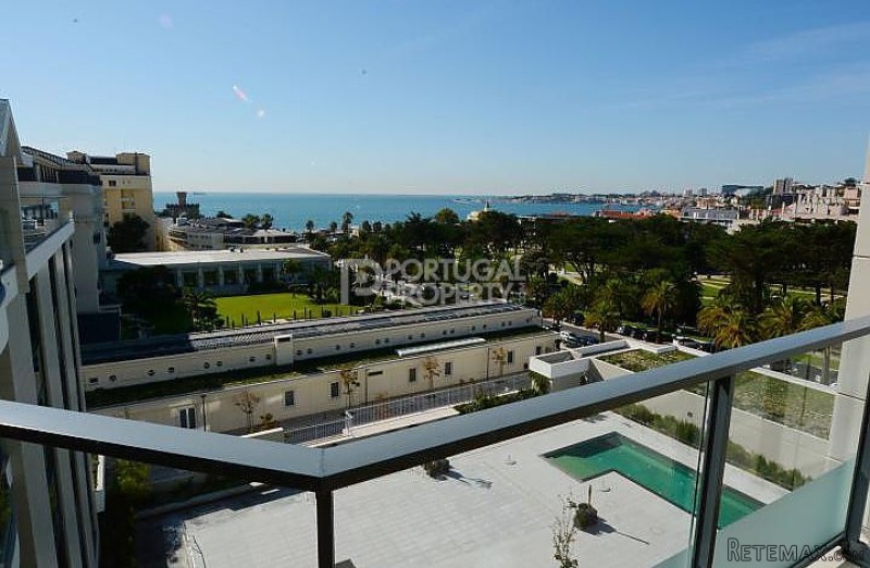 Luxurious Penthouse Apartment, Estoril