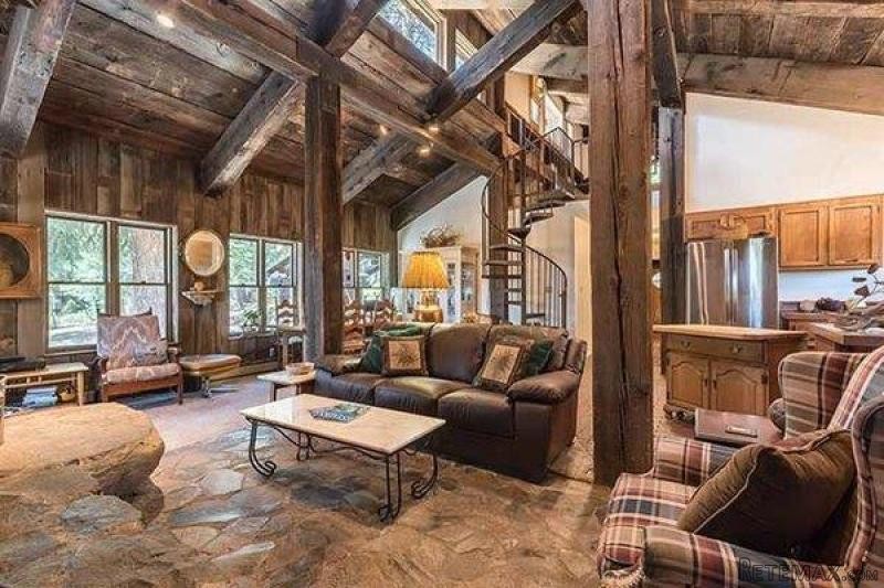 4 bedroom Residence For Sale: Truckee.. - 2