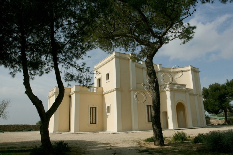 V000056, Wonderful Two Storey Villa In..